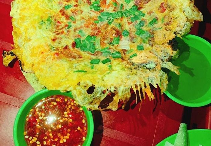 10 món ăn vặt tuyệt vời ở Huế - bánh ép dẻo