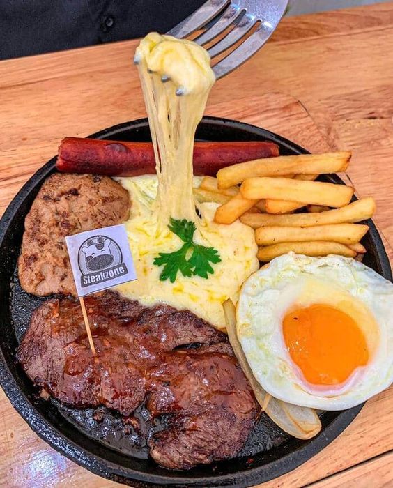 Bò bít tết tại SteakZone