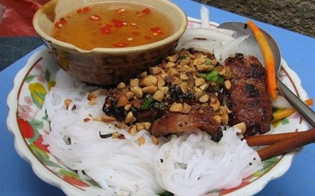 Quán bún thịt nướng Nguyễn Trung Trực