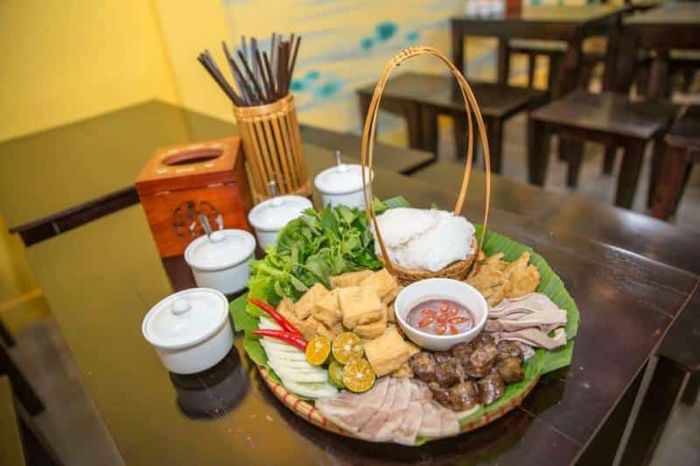 Bún Đậu – Sinh Tố CÔ TUYẾT