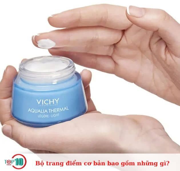 Kem dưỡng da