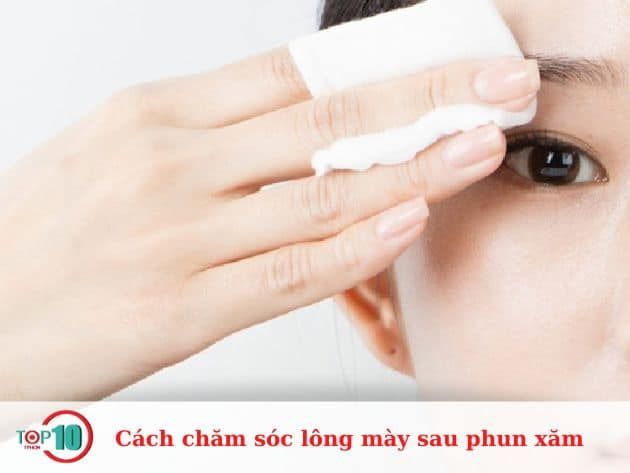 Hướng dẫn chăm sóc lông mày sau phun xăm