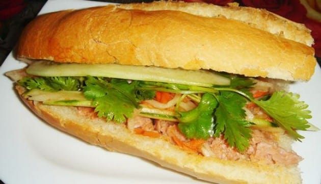 Cửa hàng chay tại Quận 10| Nguồn: Bánh mì chay Thôi Kệ