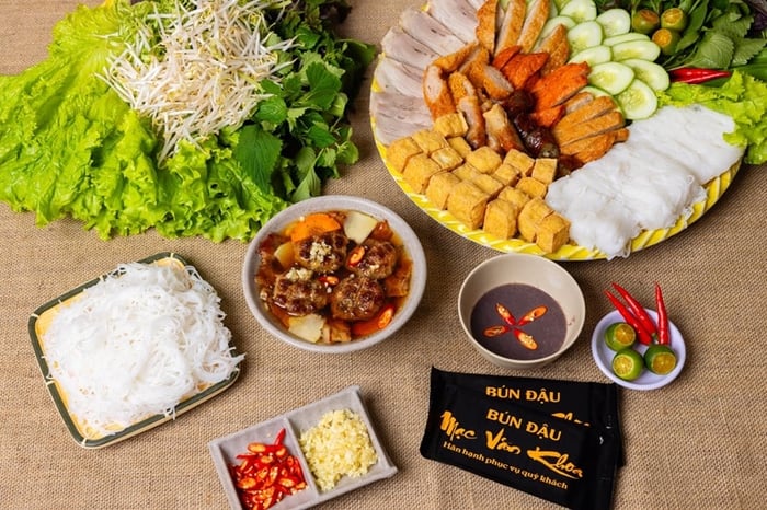 Bún đậu mắm tôm Mạc Văn Khoa