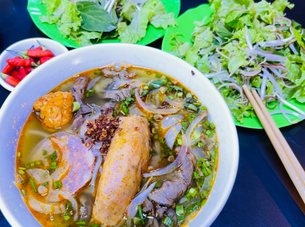 Bún bò Huế O Xưa hình 2