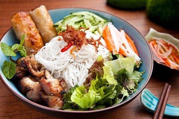 Bún thịt nướng Phú Hồng