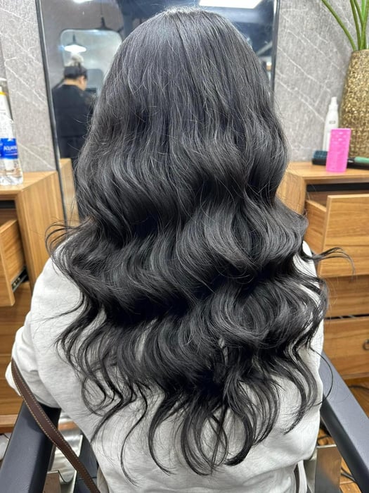 Ảnh 2 của Hair Salon Hiền Nguyễn