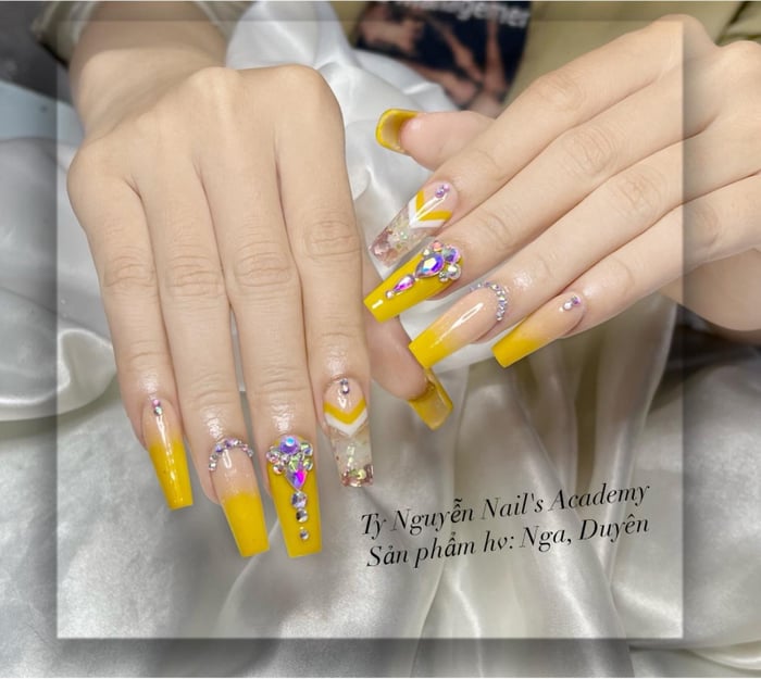 Hình ảnh 1 của Ty Nguyễn Nail Academy