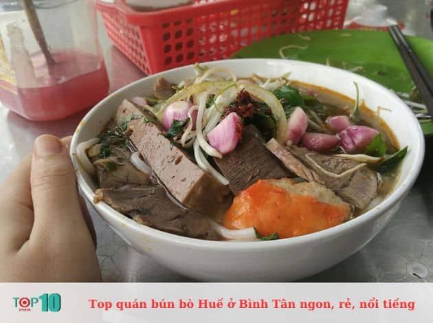 Bún bò Huế Cô Mai