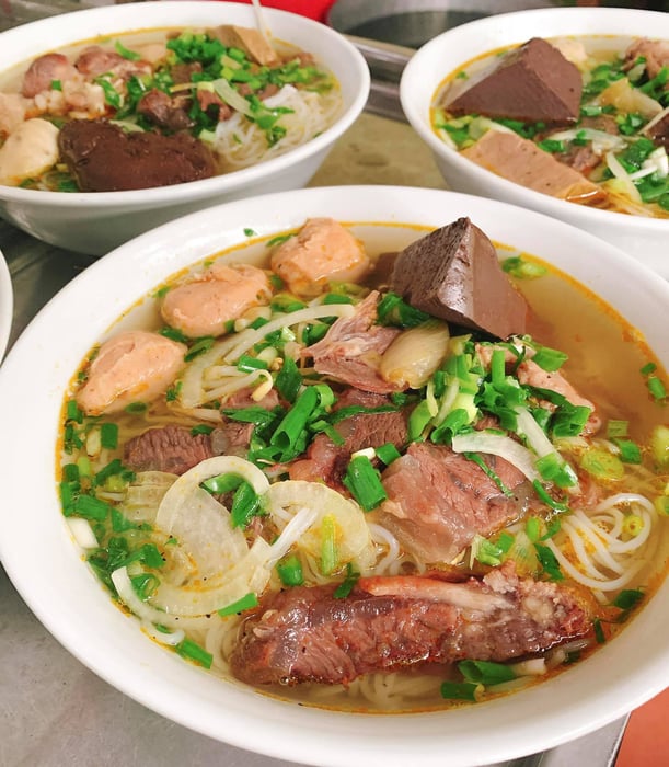 Hình ảnh 1 của Bún Bò Huế Tý Đỉnh