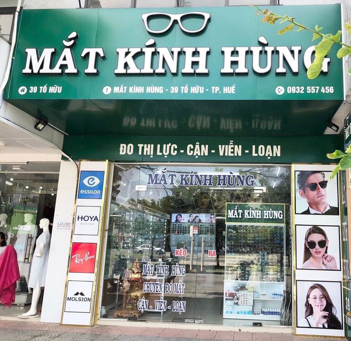 Hình ảnh Mắt Kính Hùng số 1