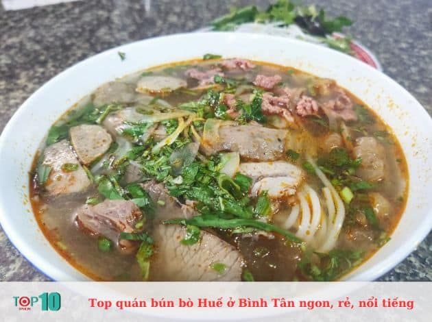 Bún bò Huế Hương Giang 3