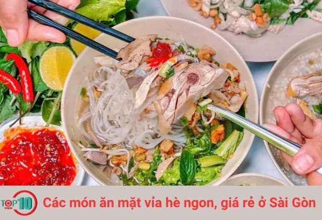 Hủ Tiếu Gõ - Món Ăn Đường Phố