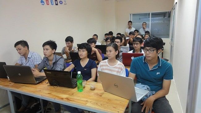 Khám phá ngành thiết kế đồ họa tại Zone Media Education