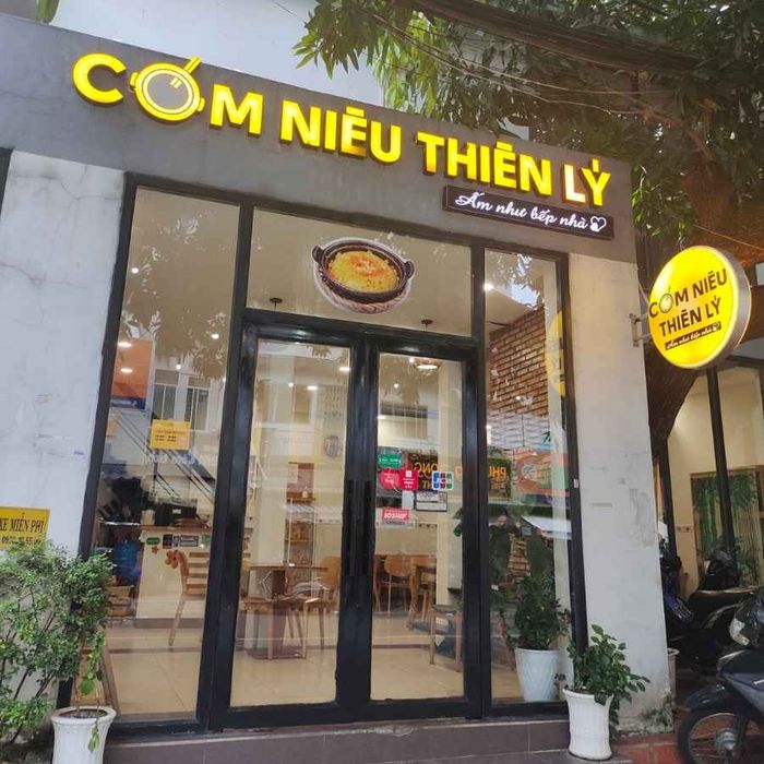 Nhà hàng Cơm Niêu Thiên Lý