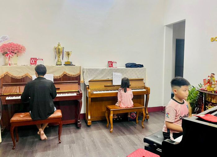 Ảnh 2 của Piano Nhật Quang