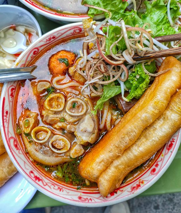 Bún Bò Huế & Cơm Tấm HOVI hình 1