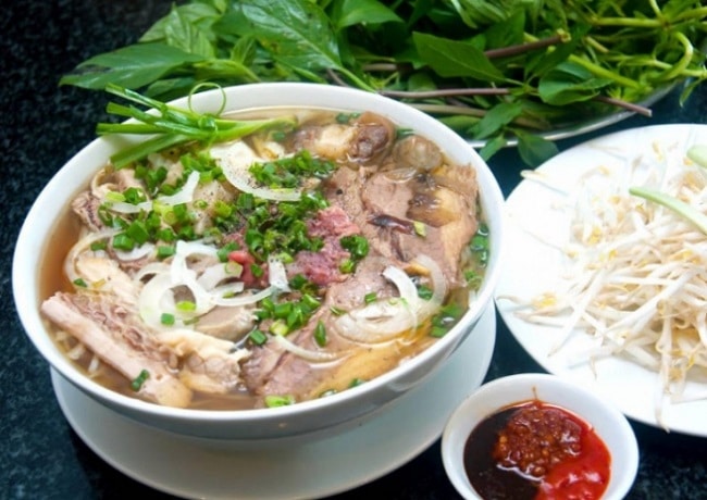 Phở Hồ Hảo Hớn nằm trong top 20 quán ăn ngon nhất ở quận 1, TP.HCM mà bạn không nên bỏ qua.