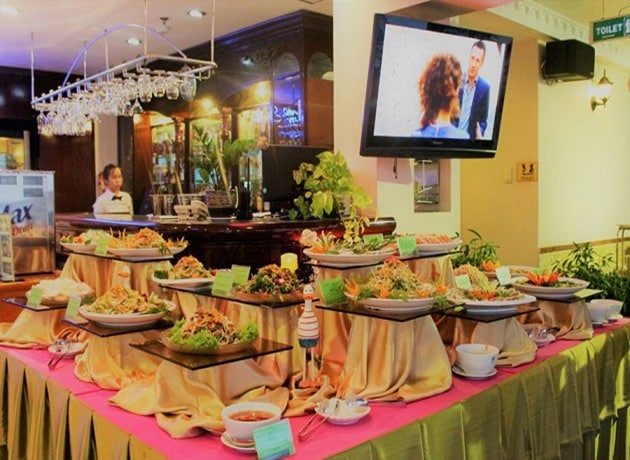 Khách sạn Hương Sen là điểm đến lý tưởng nếu bạn đang tìm kiếm một quán buffet nướng ngon tuyệt.