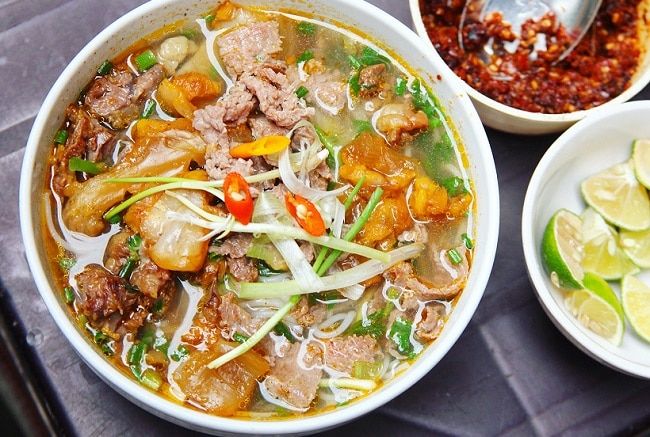 10 đặc sản Hà Nam không thể quên - Bún Tái Kênh