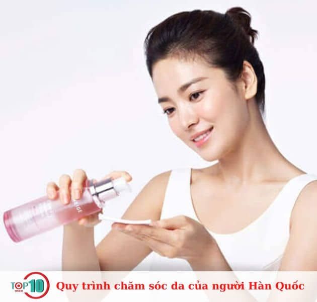 Sử dụng nước hoa hồng