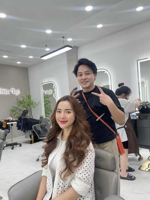 Ảnh 2 của Hair Salon Bửu TiGi