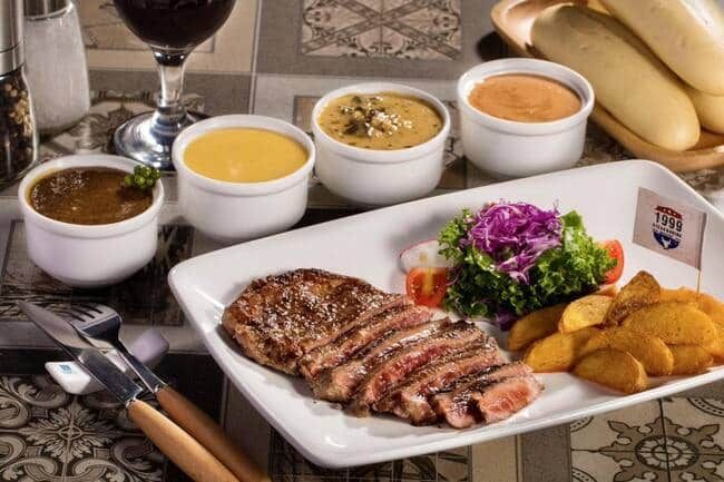 1999 DORM & STEAK với nhiều loại nước sốt hấp dẫn