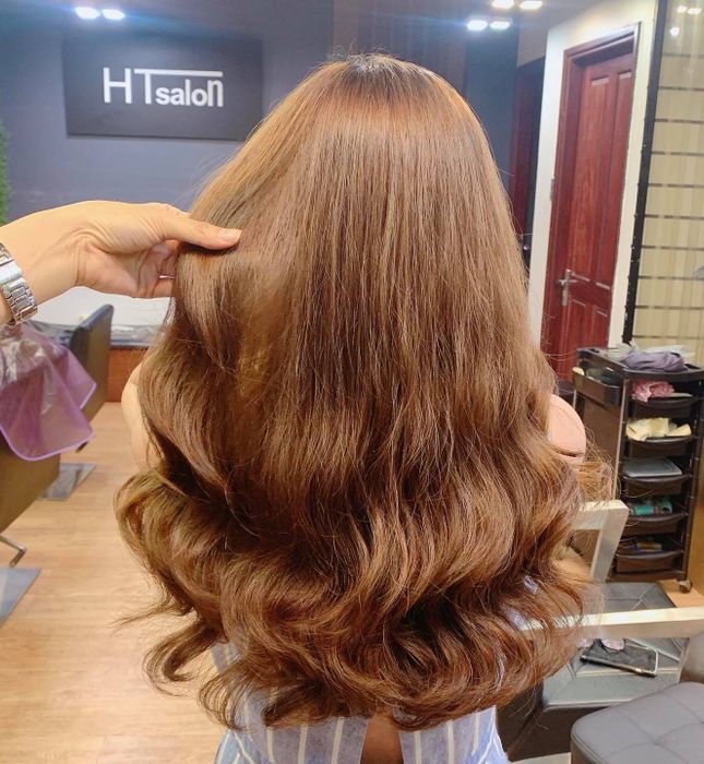 Ảnh 2 của HT Salon