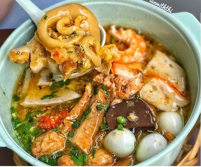 Bánh canh cua Bà Ba, một địa điểm quen thuộc với nhiều thực khách.