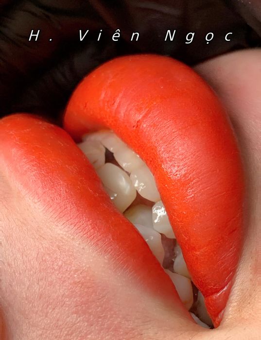 Ảnh 1 của MOON BROWS