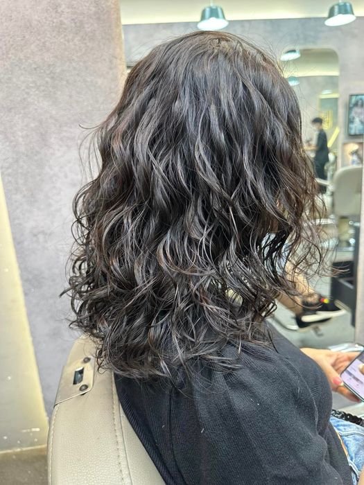 Hình Ảnh Phạm Long Hair Salon 1