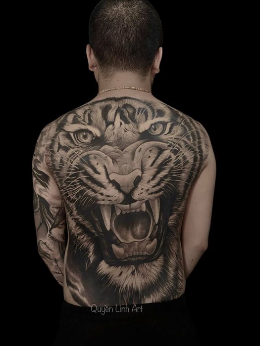 Hình ảnh Quyền Linh Tattoo 2