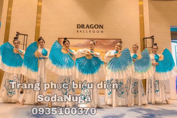 Trang phục biểu diễn tại Huế - SodaNuga - Hình ảnh 1