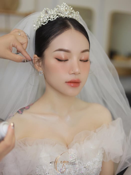 Ảnh 1 của HUYỀN Makeup Academy