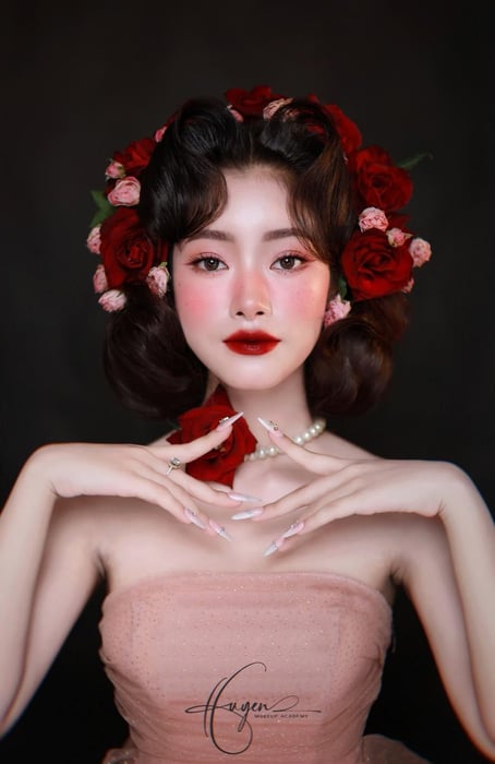 Ảnh 2 của HUYỀN Makeup Academy