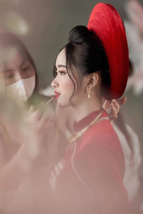 Hình 1 của ANNIE Wedding & Makeup Academy