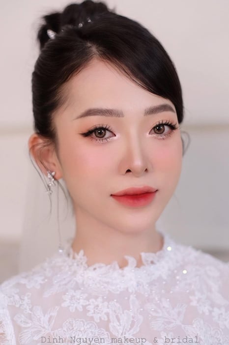 Ảnh 2 của Dinh Nguyen Makeup & Studio