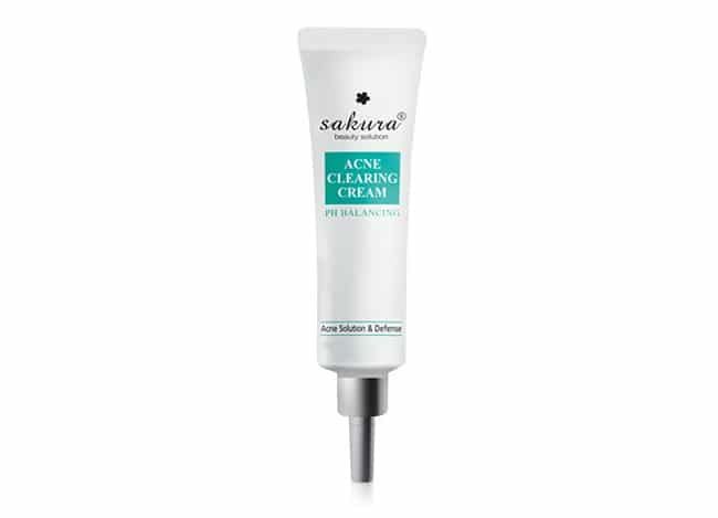 Kem trị mụn Sakura Acne Clearing Cream nằm trong danh sách 10 sản phẩm trị mụn hiệu quả và giá cả phải chăng nhất hiện nay