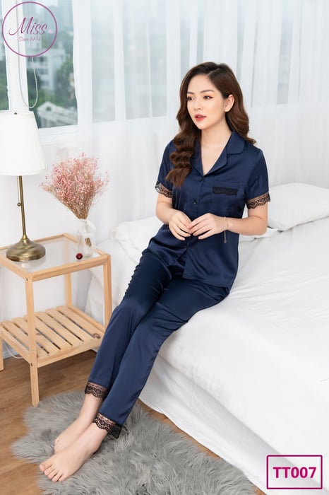 Miss - Hình ảnh đồ ngủ lụa cao cấp 1