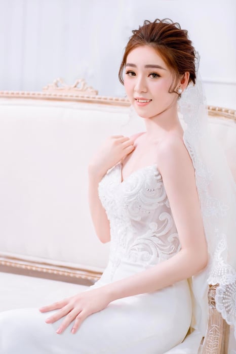 Hình ảnh 2 của Trương Tịnh Bridal