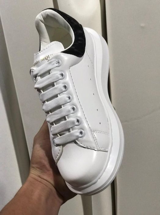 Ảnh 2 của DC Store - Giày Sneaker Cần Thơ