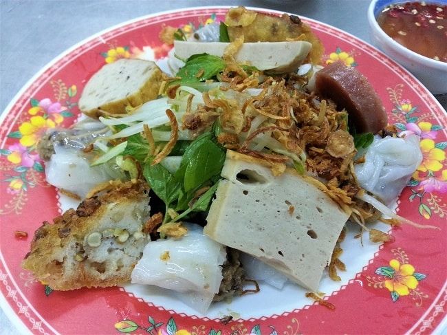 Quán bánh cuốn Ý Thiên