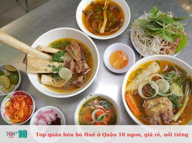 Bún bò sườn cọng Út Hằng