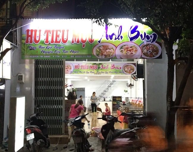 Hủ tiếu mực tại Anh Bum