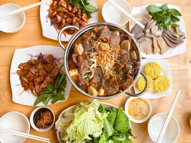 Lẩu bò Thằng Đậu