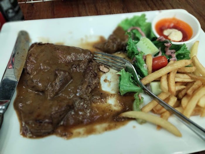 Bít tết ngon tại TiTi Beefsteak