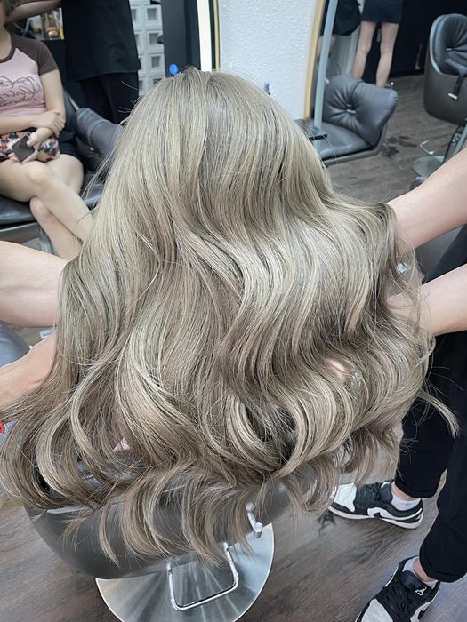 Hình ảnh 2 của Salon Tóc & Sắc Đẹp Milan