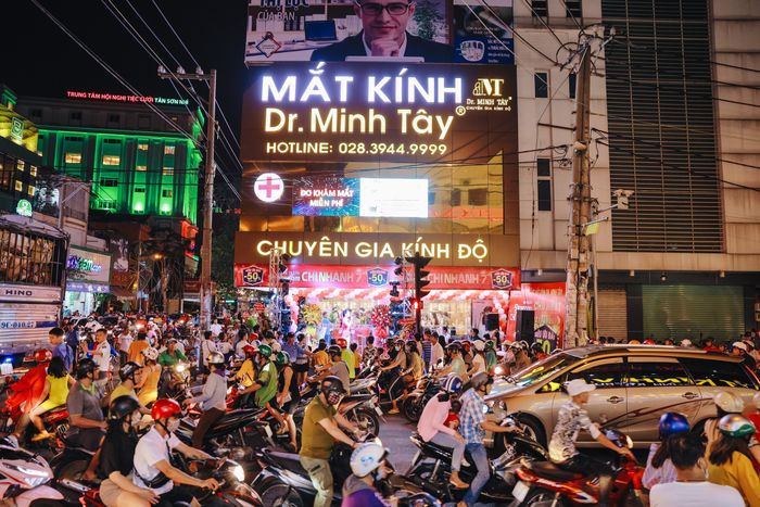 Hình ảnh Kính Mắt Dr. Minh Tây 1