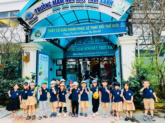 BLUE SUN Montessori - Trường Mầm Non Mặt Trời Xanh - Hình ảnh 1