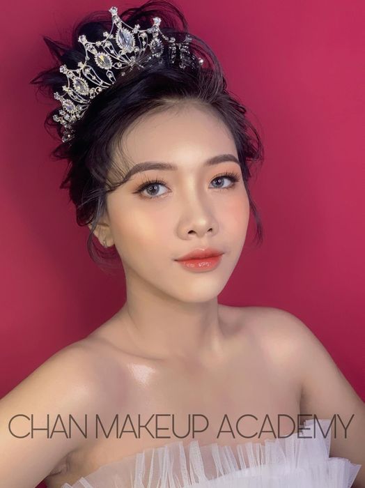 Hình ảnh 3 của CHAN Makeup Academy